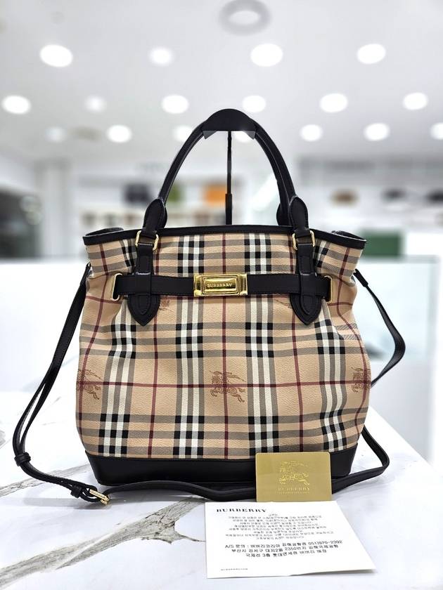 Burberry haymarket tote price deals