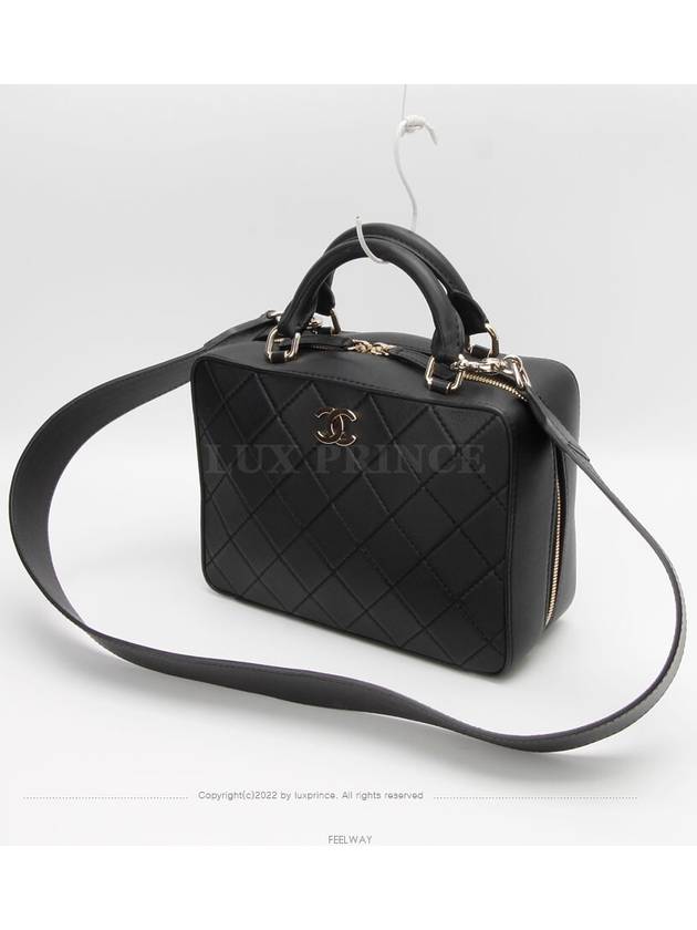 women shoulder bag - CHANEL - BALAAN 3