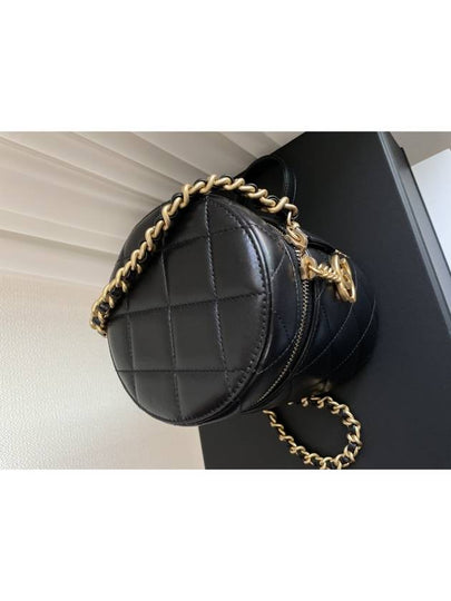 Lambskin Cosmetic Vanity Cylindrical Cross Bag Small AS2735 - CHANEL - BALAAN 2