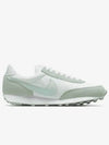 Women's Daybreak Low Top Sneakers Seafoam BARRIE Green - NIKE - BALAAN 4