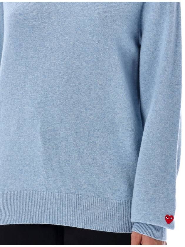 Small Red Heart Wappen V-Neck Wool Knit Top Blue - COMME DES GARCONS - BALAAN 3