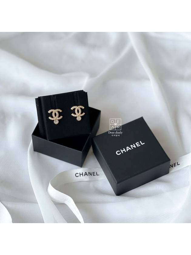 CC Logo Drop Earrings Gold - CHANEL - BALAAN 5