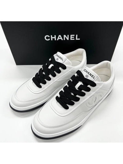 CC Logo Calfskin Low Top Sneakers White - CHANEL - BALAAN 2