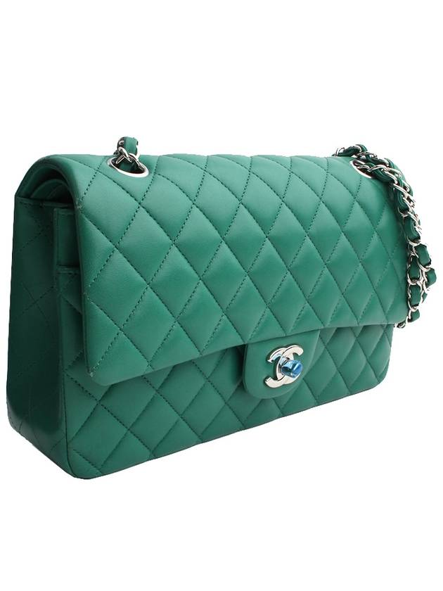 Classic medium green silver shoulder bag number 22 - CHANEL - BALAAN 2