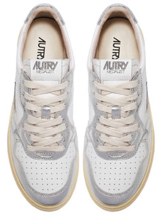 Men's Medalist Leather Low Top Sneakers Silver - AUTRY - BALAAN 3