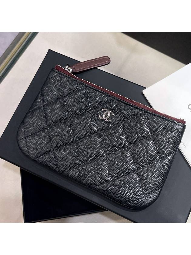 Pouch Caviar Skin Silver CC Logo Black Mini - CHANEL - BALAAN 2