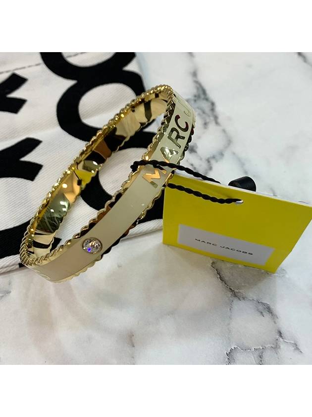 The Medallion Large Bangle Bracelet Gold - MARC JACOBS - BALAAN 4