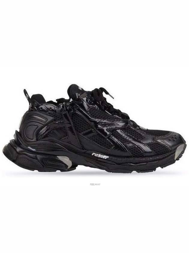 Runner Low Top Sneakers Black - BALENCIAGA - BALAAN 2