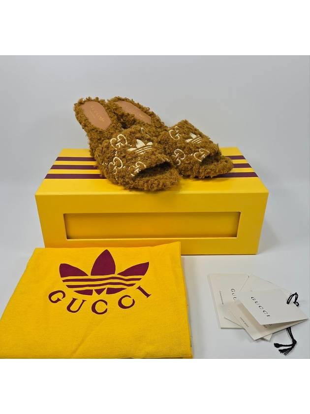 x Adidas Logo Women s Fur Sandals Heel 230 - GUCCI - BALAAN 1