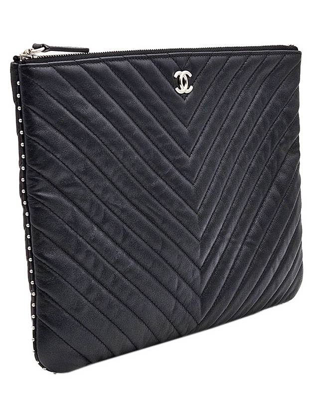 Chanel A81222 Black Leather Stud Chevron Clutch Pouch - CHANEL - BALAAN 3