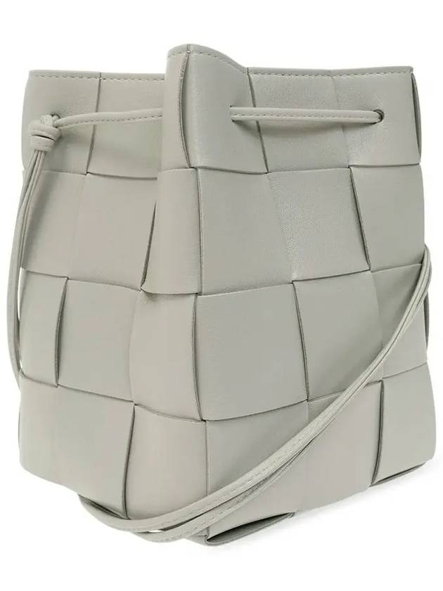 Intrecciato Cassette Small Bucket Bag Grey - BOTTEGA VENETA - BALAAN 4