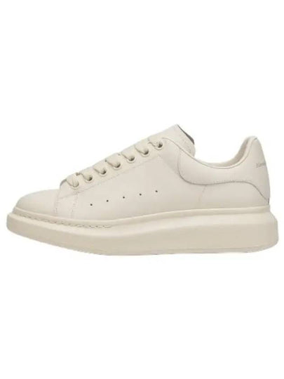 Men's Oversized Leather Low Top Sneakers White - ALEXANDER MCQUEEN - BALAAN 2