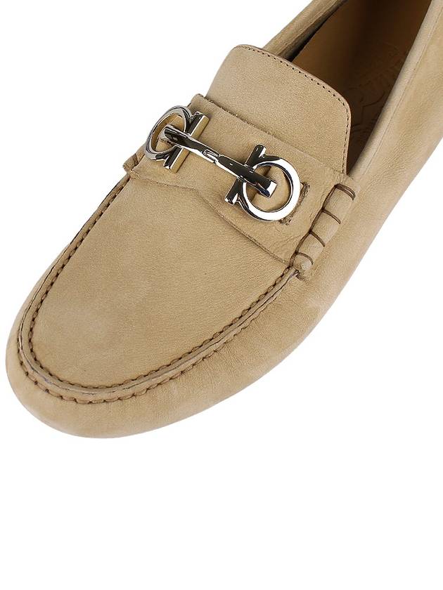 Salvatore Men's Gancini Ornament Driving Shoes Beige - SALVATORE FERRAGAMO - 8