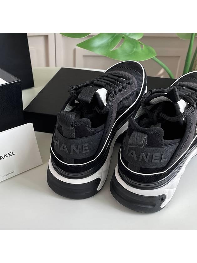 Mixed Fibers Fabric Suede Calfskin Low-Top Sneakers Black - CHANEL - BALAAN 9