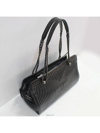 vintage black shoulder bag - CHANEL - BALAAN 2