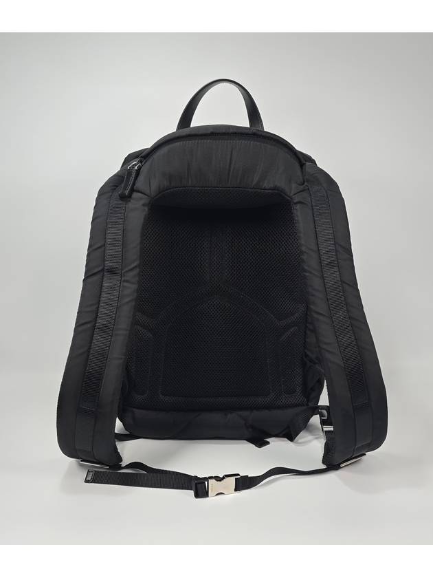 Quilted hooded nylon padded backpack - PRADA - BALAAN 5