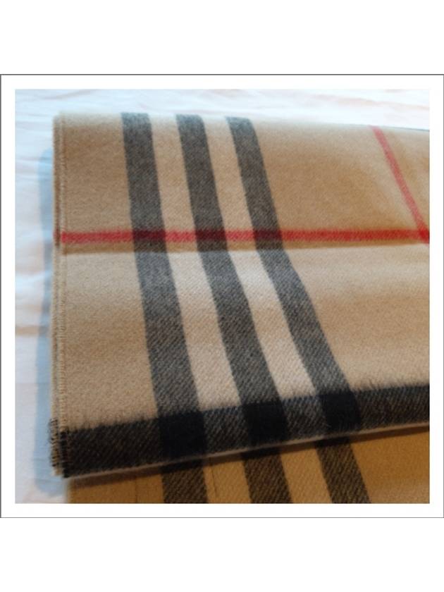 Reversible Check Cashmere Scarf Archive Beige - BURBERRY - BALAAN.