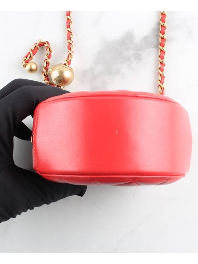 Round red caviar tambourine bag - CHANEL - BALAAN 8