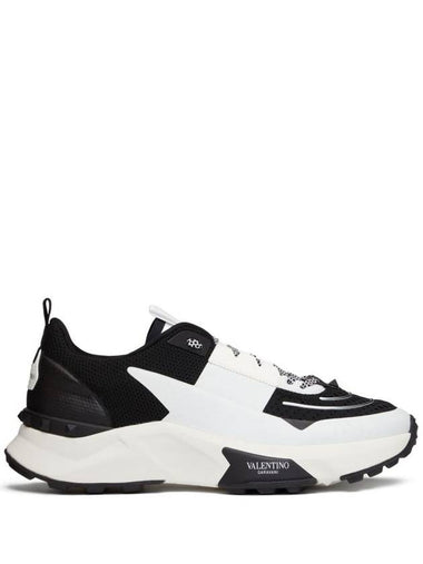 Valentino Garavani Sneakers - VALENTINO - BALAAN 1