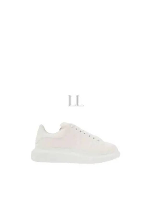 Debossed Logo Low-Top Sneakers White - ALEXANDER MCQUEEN - BALAAN 2