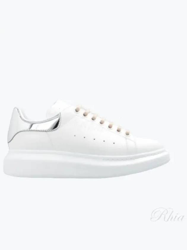 Women's Oversized Leather Low Top Sneakers White Silver - ALEXANDER MCQUEEN - BALAAN 2