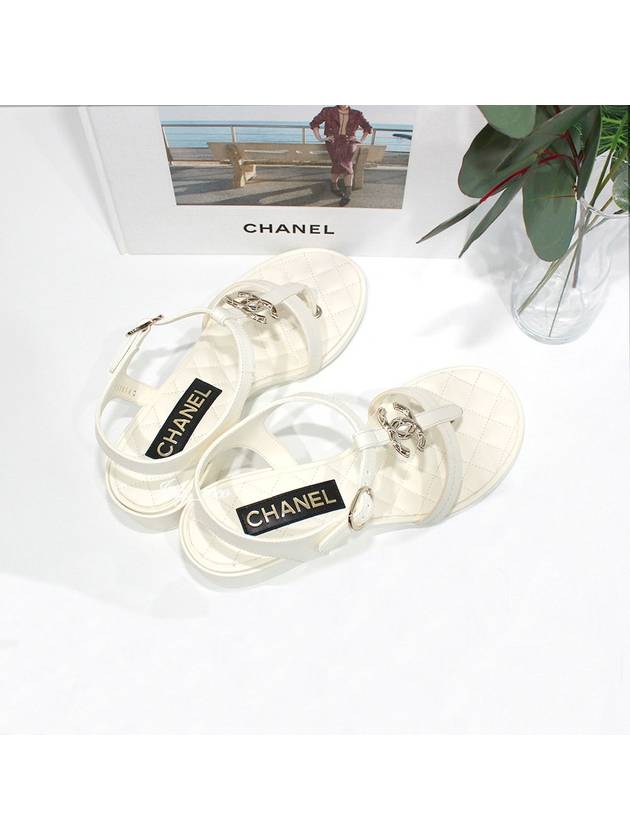 Women s CC Logo Quilted Sandals White - CHANEL - BALAAN 6