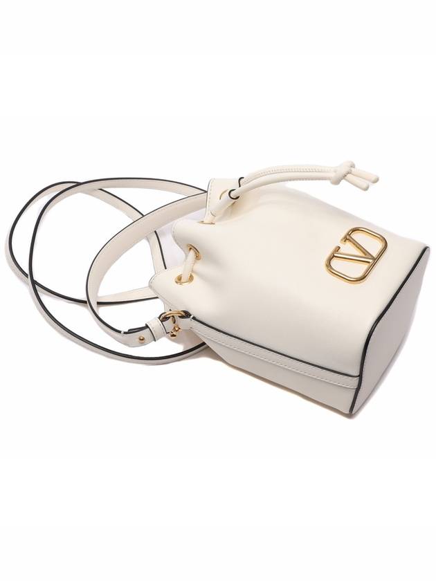 V Logo Signature Bucket Bag White - VALENTINO - BALAAN 6