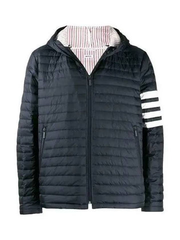 MJD022X diagonal armband hood lightweight down padding MJD022X 0541 1415 1009137 - THOM BROWNE - BALAAN 1