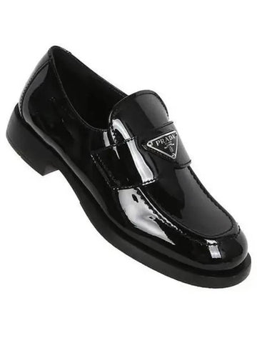 Triangular logo patent leather loafers 270834 - PRADA - BALAAN 1