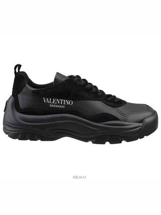Men's Gumboy Shearling Low Top Sneakers Black - VALENTINO - BALAAN 2
