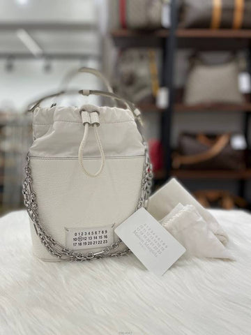 Daol Merchant Store Maison 5AC Chain Bucket Bag White S61WG Condition A - MAISON MARGIELA - BALAAN 1