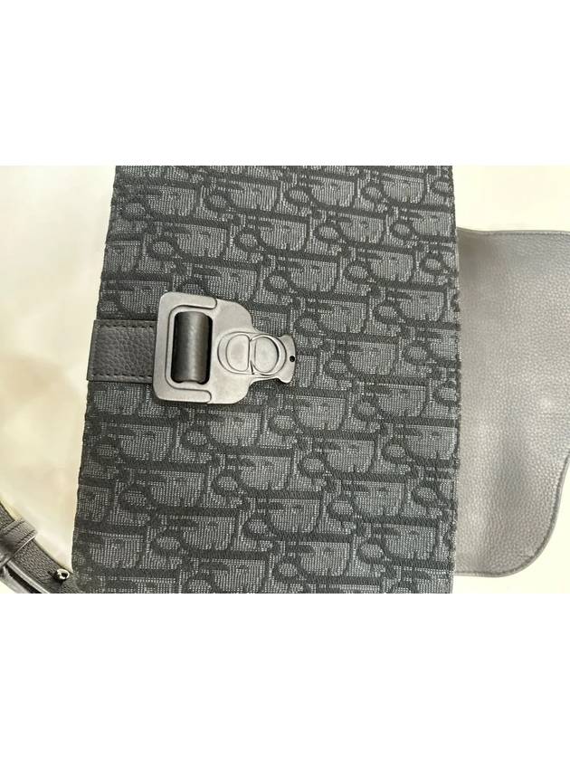 Saddle Small Flap Strap Bag Black Dior Oblique Jacquard Grain Calfskin1ADPO049YKS - DIOR - BALAAN 3