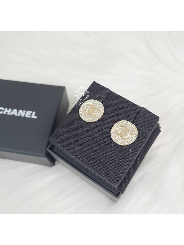 CC Logo Cubic Round Sparkly Medallion Earrings Gold AB7415 - CHANEL - BALAAN 2