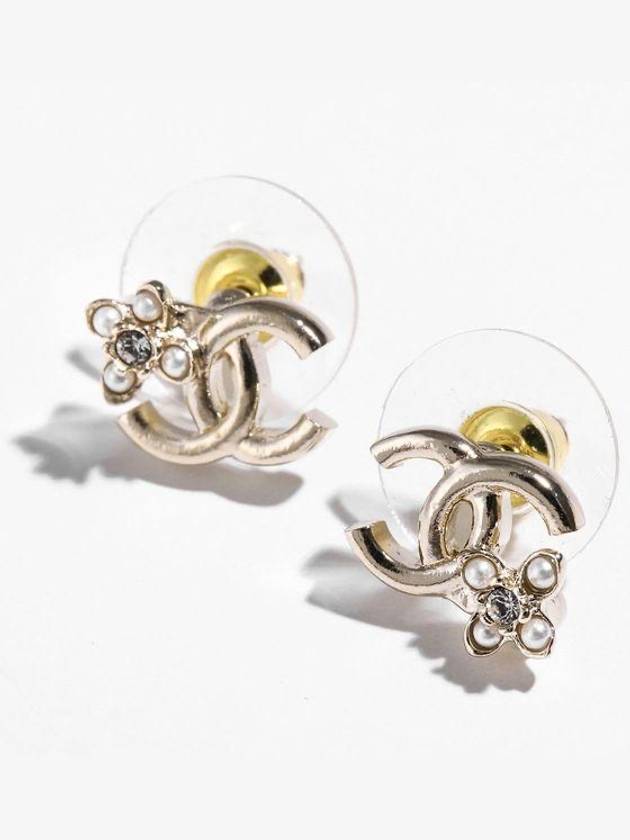 earrings metal resin gold pearly white - CHANEL - BALAAN 2