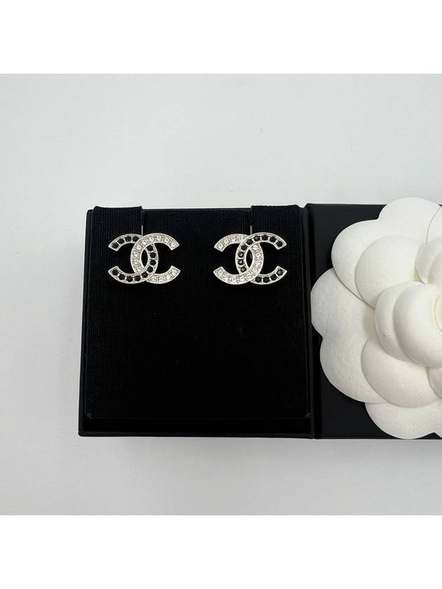 CC logo half earrings black cubic AB8981 - CHANEL - BALAAN 3