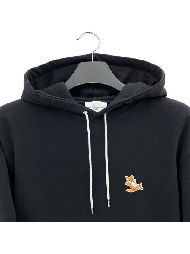 Chillax Fox Patch Classic Hoodie Black - MAISON KITSUNE - BALAAN 4