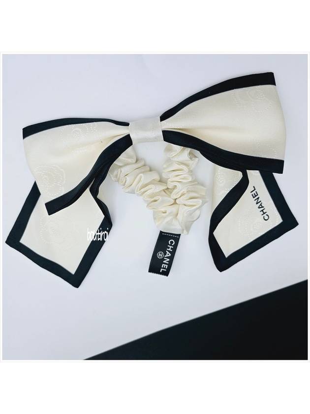 CC Ribbon Hair Scrunch Band White Black - CHANEL - BALAAN 5