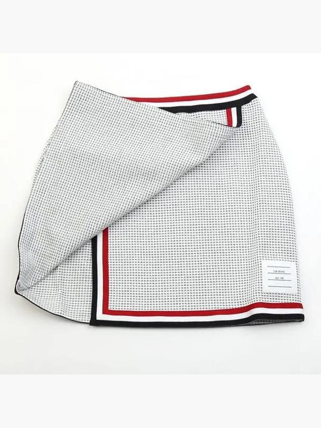 three-stripe waffle mini H-line skirt light gray - THOM BROWNE - BALAAN.