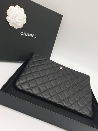 Medium Classic Clutch Bag Caviar Leather & Silver Black - CHANEL - BALAAN 2