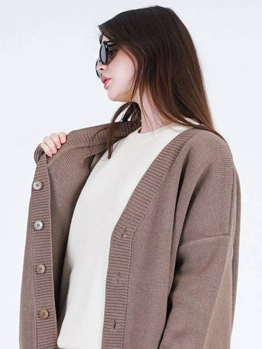 Hazzy Over Fit Y Neck Cardigan Brown - CHANCE'S NOI - BALAAN 1