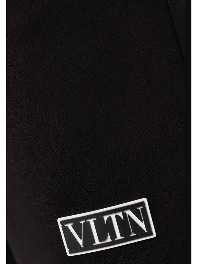 T99 VLTN Logo Men s Short Pants VV3MD02P6LB - VALENTINO - BALAAN 4