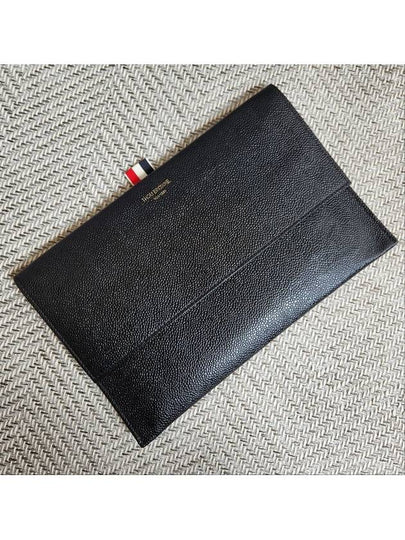 Pebble grain clutch bag - THOM BROWNE - BALAAN 2