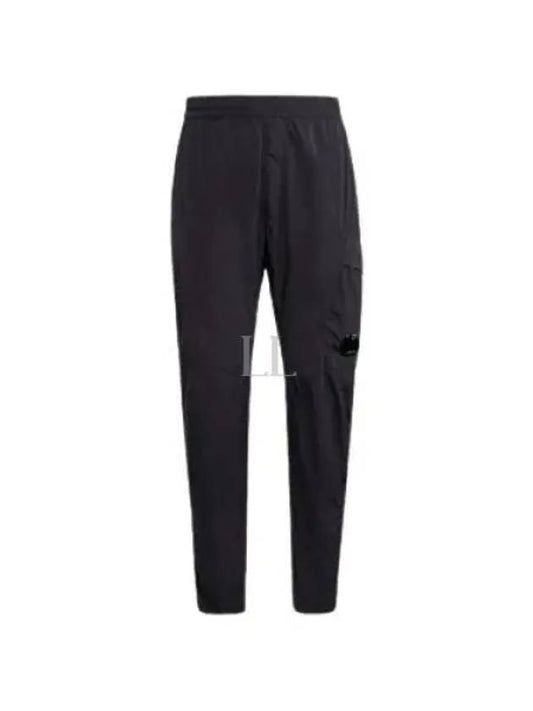 Lens Wappen Technical Cargo Track Pants Black - CP COMPANY - BALAAN 2