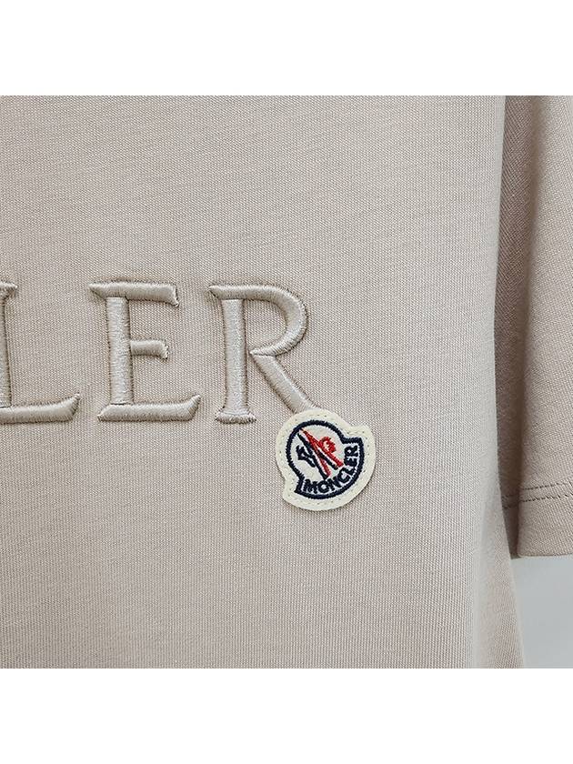 24SS Women's Embroidered Logo Patch Short Sleeve Tee Beige 8C00006 829HP 20J - MONCLER - BALAAN 4