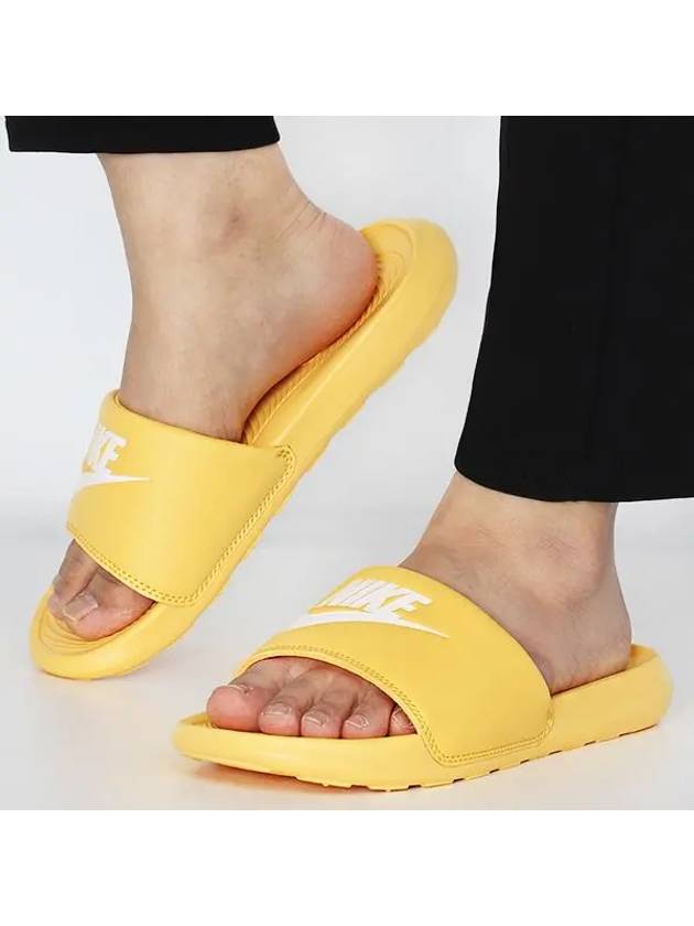 Women's Victory One Slippers Yellow - NIKE - BALAAN 2