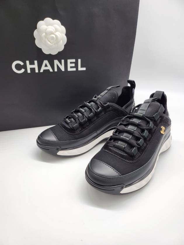 Mixed Fibers Velvet Calfskin Low Top Sneakers Black - CHANEL - BALAAN 2