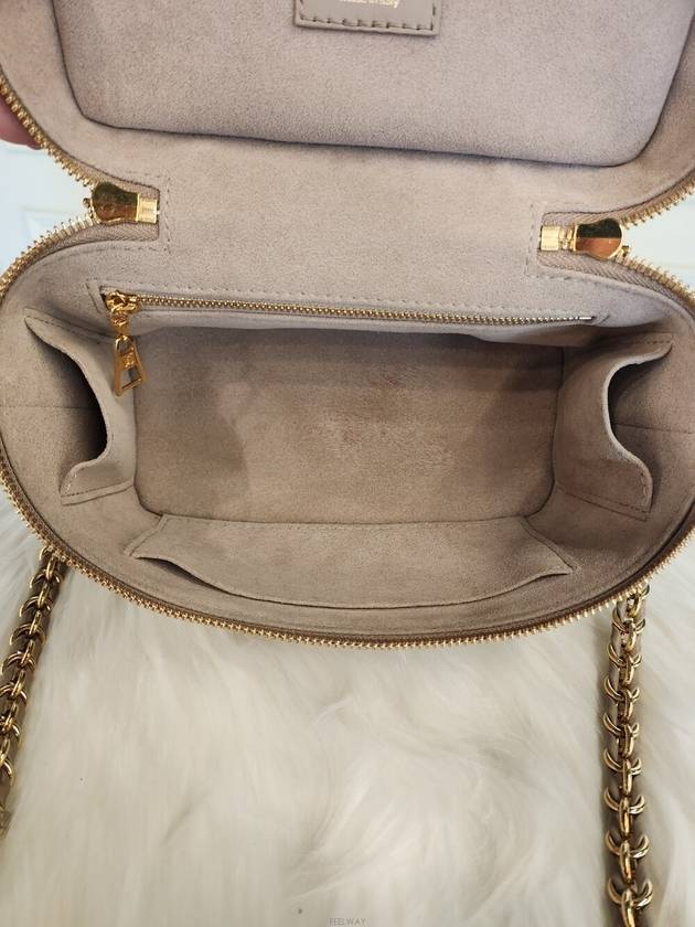 Daol Beomeo Branch Vanity PM Empreinte Beige M45608 Condition B - LOUIS VUITTON - BALAAN 7