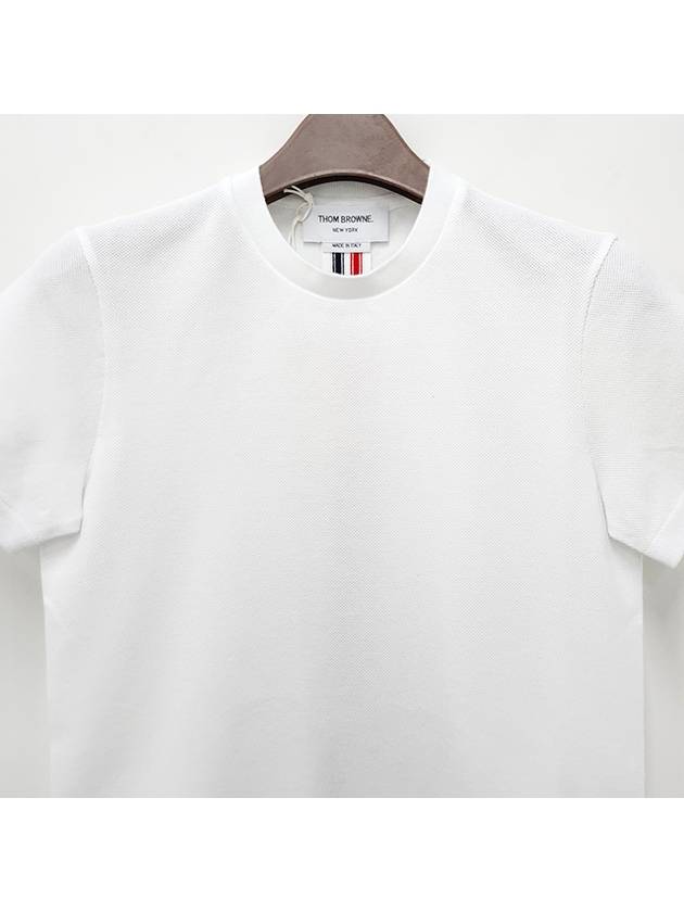 Center Back Stripe Classic Cotton Pique Relaxed Fit Short Sleeve T-Shirt White - THOM BROWNE - BALAAN 5
