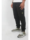 Wappen Patch Cargo Jogger Track Pants Black - STONE ISLAND - BALAAN 3