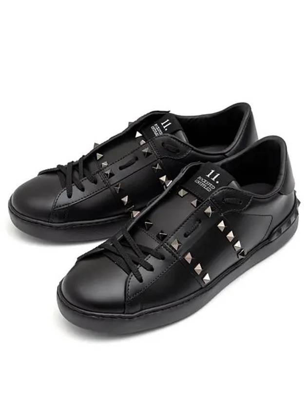 Rockstud Low-Top Sneakers Black - VALENTINO - BALAAN 3